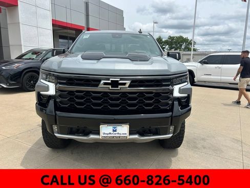 Used 2024 Chevrolet Silverado 1500 ZR2 w/ Technology Package AWD/4WD image 3