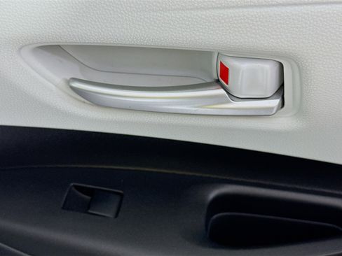 Used 2023 Toyota Corolla SE FWD image 30