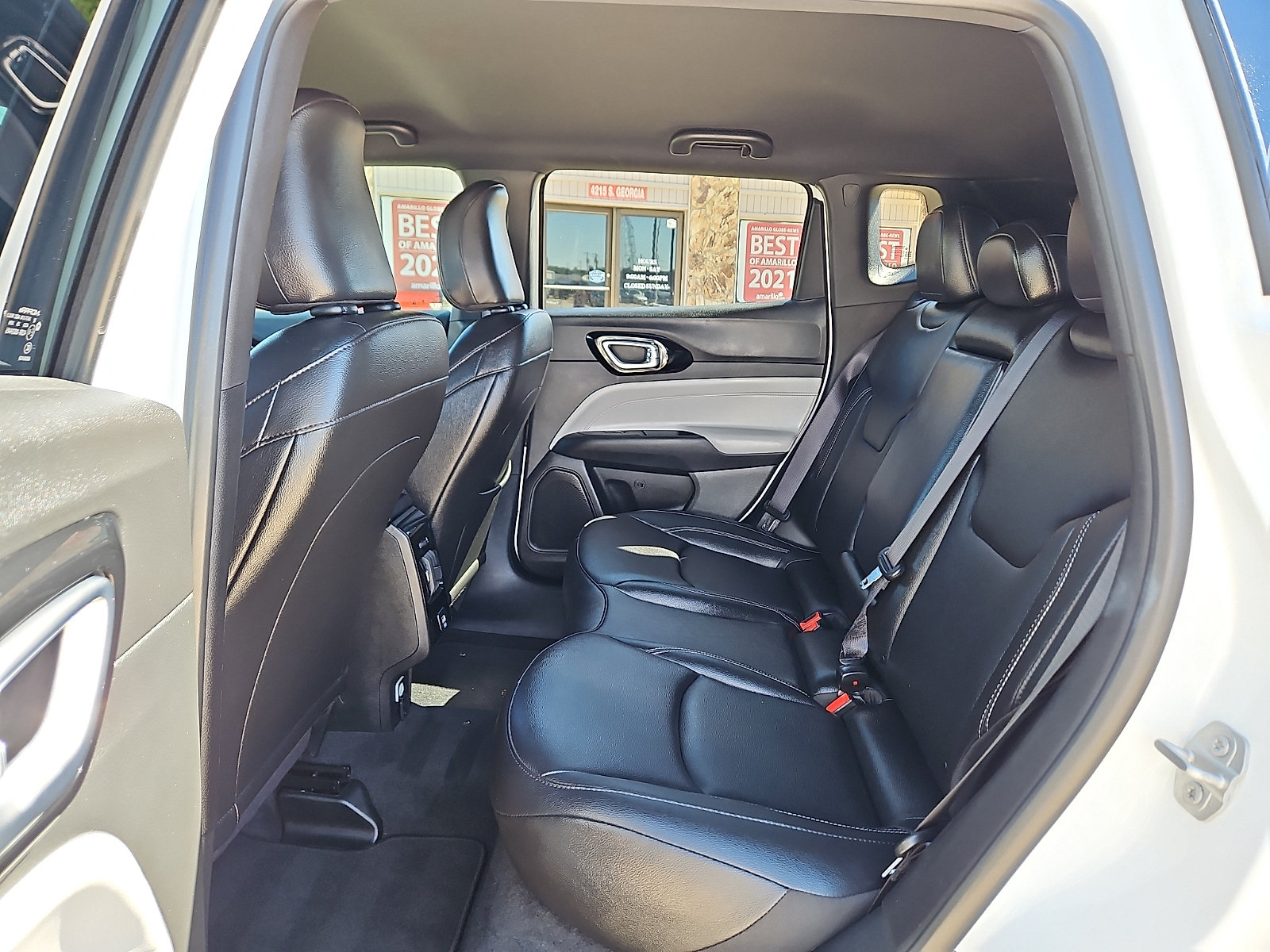 Used 2025 Jeep Compass Limited AWD/4WD image 9
