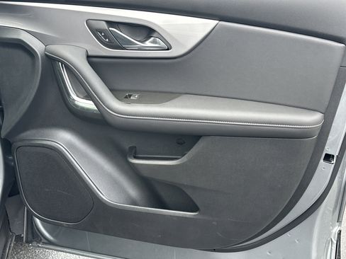 New 2025 Chevrolet Blazer LT w/ Convenience Package image 16