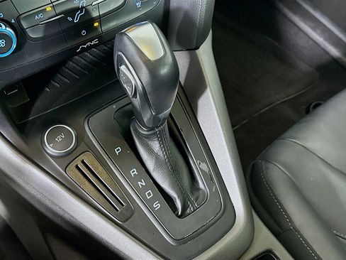 Used 2016 Ford Focus SE w/ Equipment Group 201A image 23