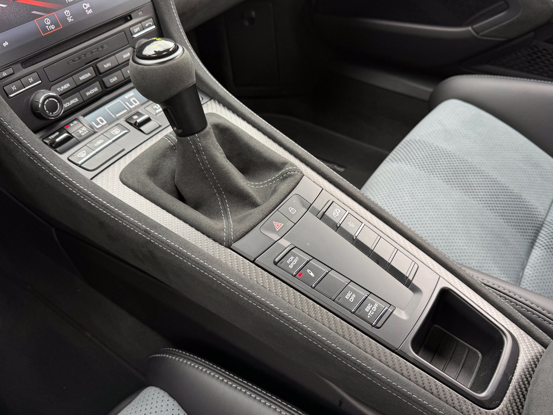 Certified 2024 Porsche 718 Cayman GT4 RS RWD image 24
