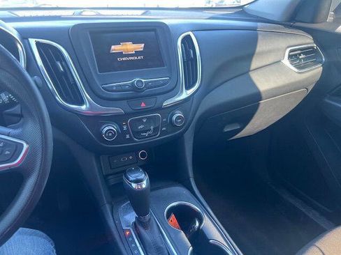 Used 2021 Chevrolet Equinox LT image 12