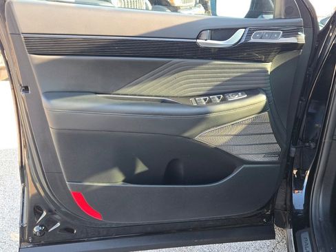 Used 2024 Hyundai Palisade Calligraphy image 22