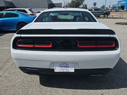 Used 2023 Dodge Challenger SXT w/ Plus Package image 6