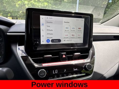 Used 2025 Toyota Corolla LE FWD image 17