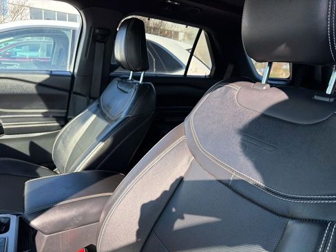 Used 2023 Ford Explorer ST w/ Equipment Group 401A image 7