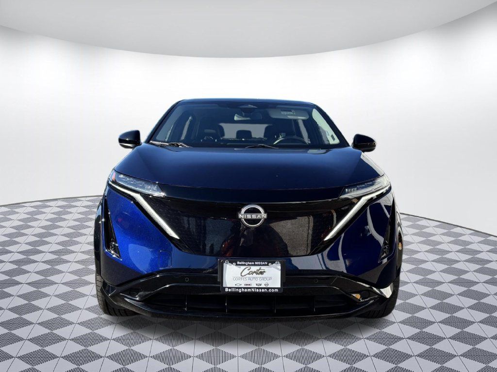 Used 2024 Nissan Ariya AWD image 2
