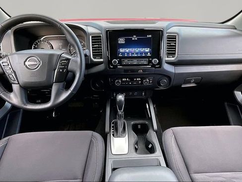Used 2023 Nissan Frontier SV w/ SV Convenience Package RWD image 7
