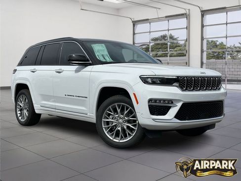 New 2025 Jeep Grand Cherokee Summit w/ Adv Protech Group IV image 2