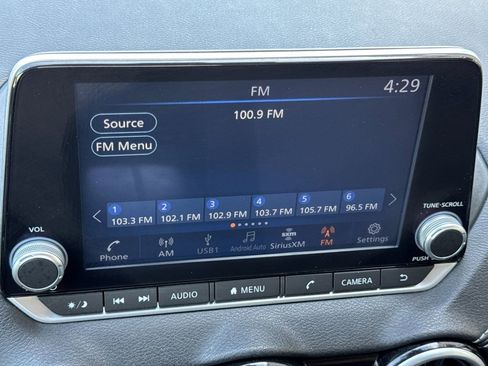 Used 2024 Nissan Sentra SV FWD image 16