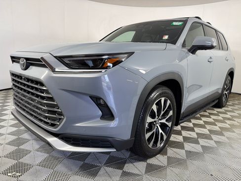 Used 2026 Toyota Grand Highlander AWD Hybrid image 8