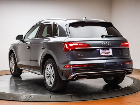 Used 2022 Audi Q5 2.0T Premium image 9