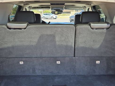 Used 2019 Chevrolet Tahoe LT AWD/4WD image 16