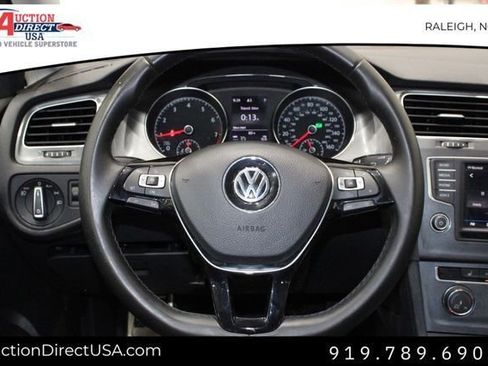 Used 2017 Volkswagen Golf Alltrack SE image 27