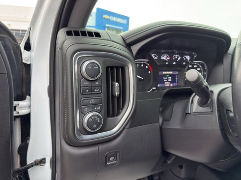 Used 2021 GMC Sierra 1500 SLE w/ Preferred Package image 19