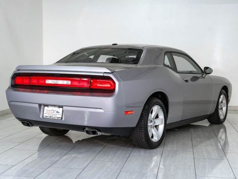 Used 2013 Dodge Challenger R/T RWD image 6
