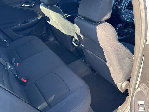 Used 2024 Chevrolet Malibu LT image 24