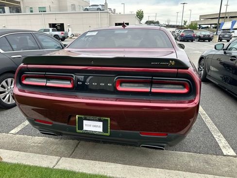 Used 2022 Dodge Challenger R/T Scat Pack w/ Driver Convenience Group RWD image 5