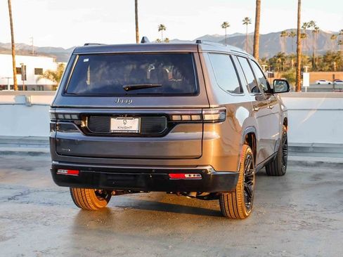 New 2026 Jeep Grand Wagoneer Limited image 9