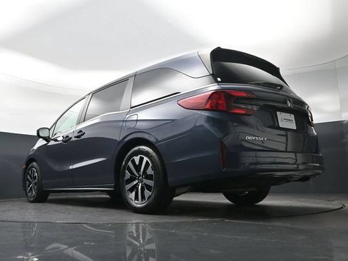 Certified 2025 Honda Odyssey EX-L image 30