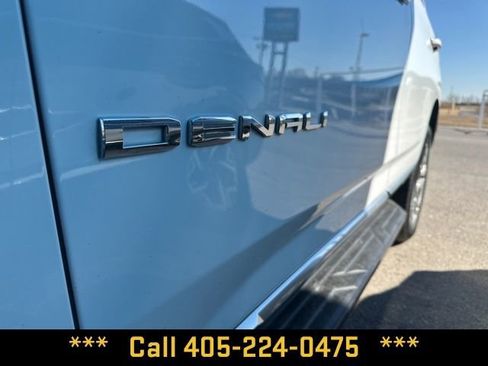 Used 2025 GMC Yukon Denali image 4