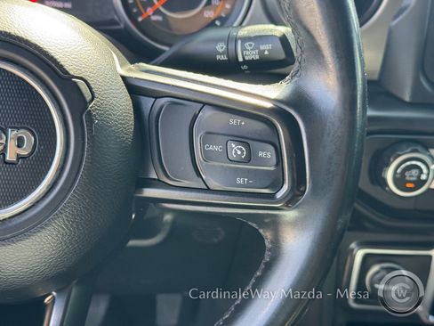 Used 2018 Jeep Wrangler Unlimited Sport S AWD/4WD image 21