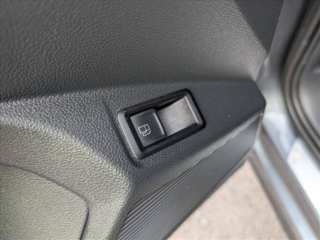Certified 2023 Volkswagen Taos SE w/ Panoramic Sunroof Package FWD image 29