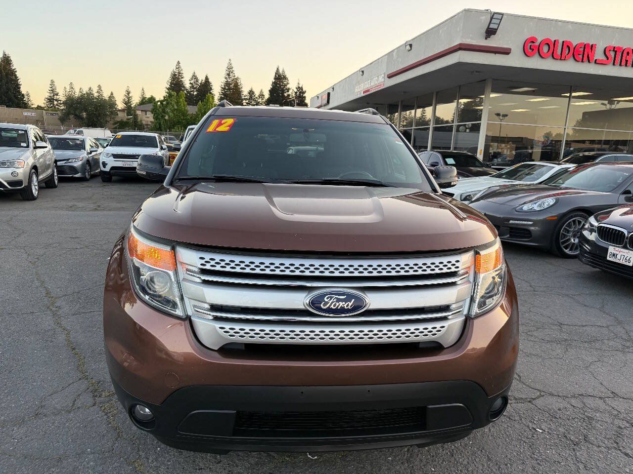 Used 2012 Ford Explorer XLT AWD/4WD image 2