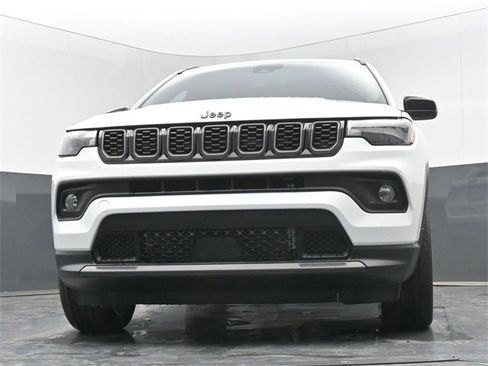 New 2026 Jeep Compass Latitude image 39