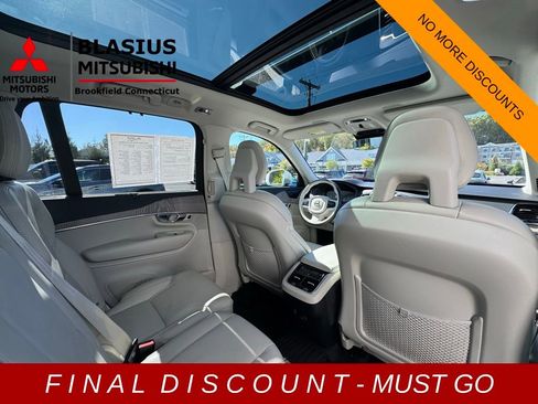 Used 2022 Volvo XC90 T6 Inscription w/ Advanced Package image 21