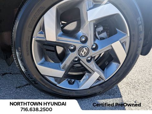 Certified 2023 Hyundai Venue SEL image 38