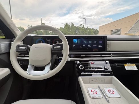 New 2026 Hyundai Santa Fe SE FWD image 10