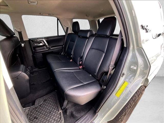 Used 2023 Toyota 4Runner TRD Off-Road Premium w/ Moonroof Package AWD/4WD image 28