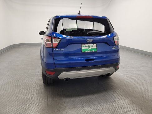 Used 2017 Ford Escape SE image 6