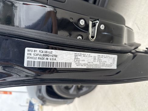 Used 2021 Jeep Cherokee Latitude Plus image 27