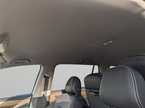 New 2026 Volkswagen Atlas SE FWD image 17