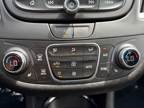 Used 2023 Chevrolet Malibu LT image 13