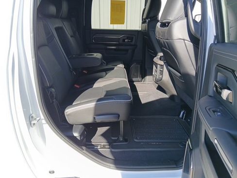 Used 2025 RAM 3500 Limited image 31