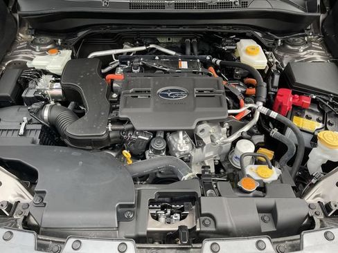 Used 2025 Subaru Forester Premium AWD/4WD image 11