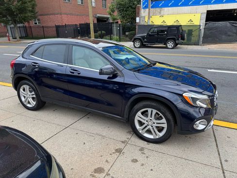 Used 2018 Mercedes-Benz GLA 250 4MATIC image 17