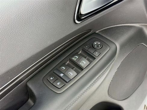Used 2024 Dodge Durango SXT w/ SXT Blacktop Group AWD/4WD image 23