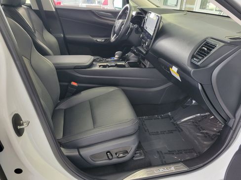 Used 2025 Lexus NX 350h 350h Premium w/ Accessory Package (2T) image 16