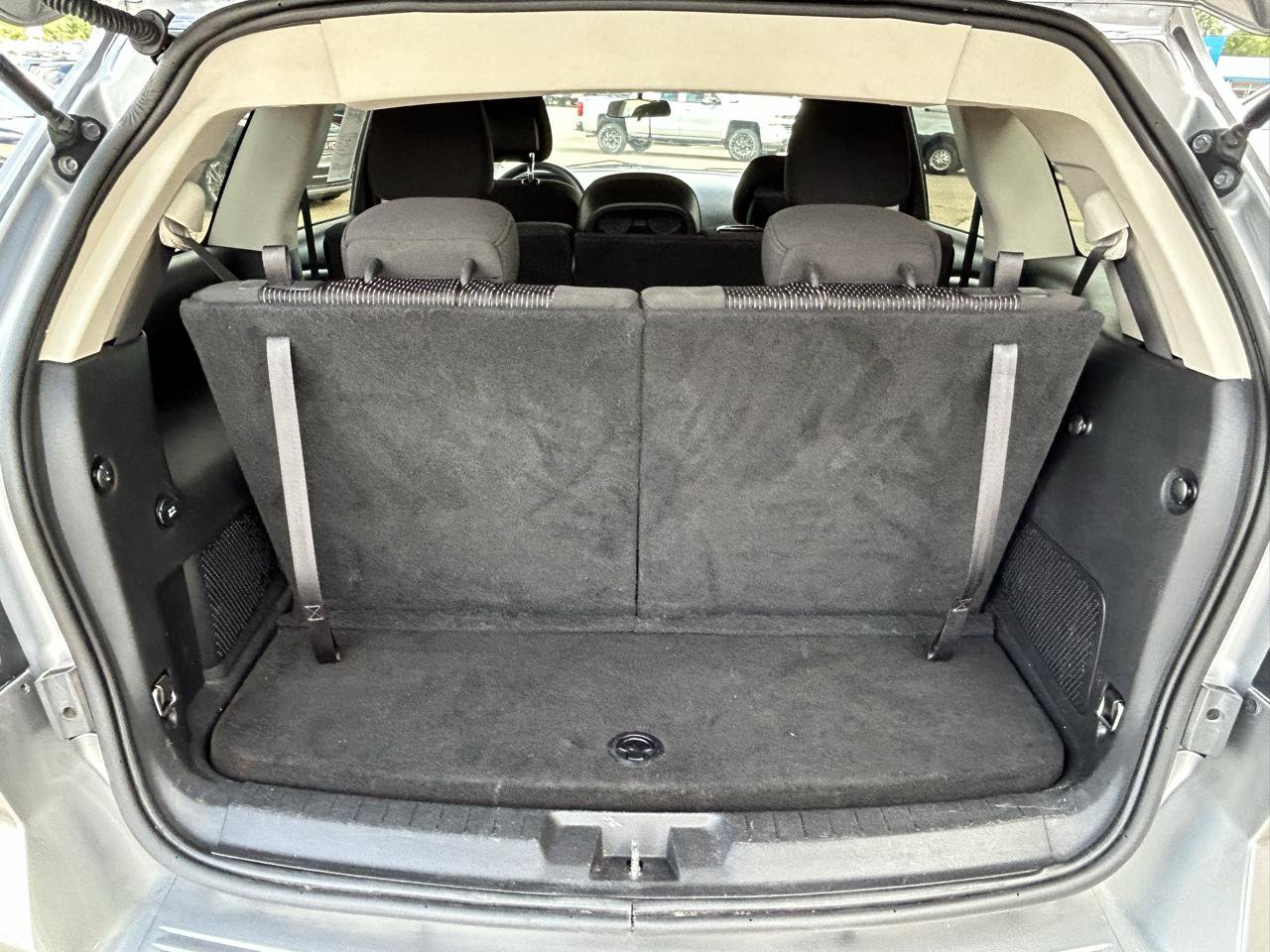 Used 2017 Dodge Journey SE w/ Flexible Seating Group FWD image 18