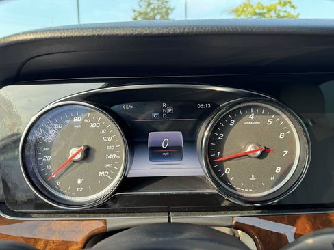 Used 2017 Mercedes-Benz E 300 4MATIC image 13
