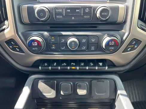 Used 2018 GMC Sierra 2500 Denali image 33