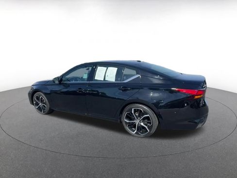 Used 2025 Nissan Altima 2.5 SR image 10