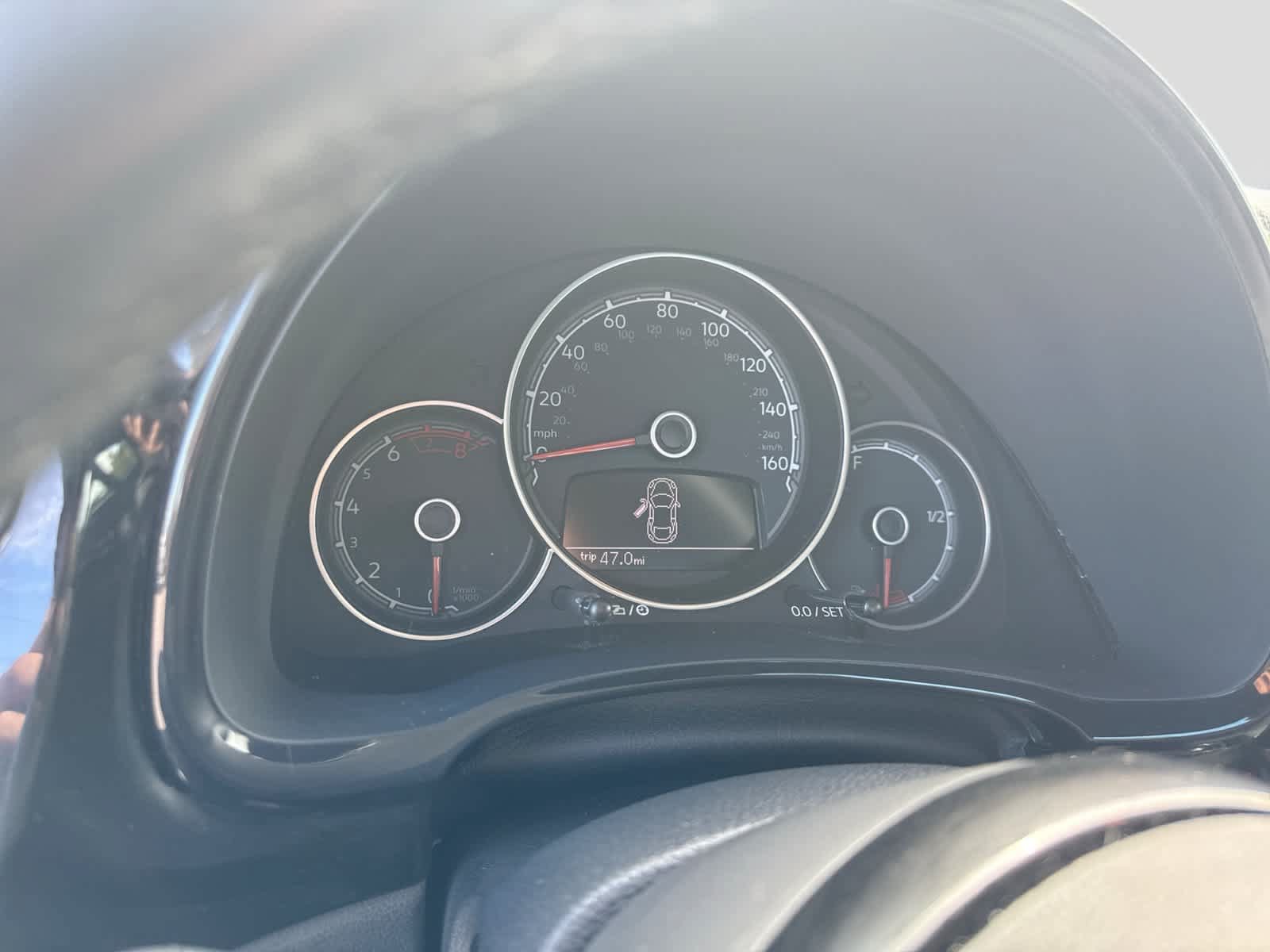 Used 2019 Volkswagen Beetle 2.0T S FWD image 35