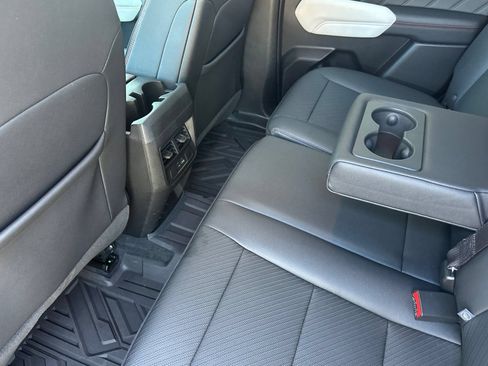 Used 2023 GMC Canyon AT4X w/ Edition 1 AWD/4WD image 15