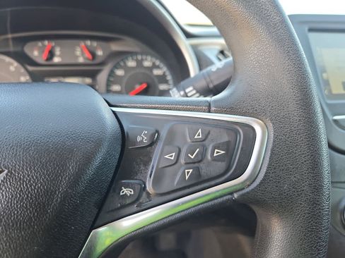 Used 2018 Chevrolet Malibu LS image 23